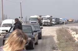 Из-за проблем при создании ОТГ жители села на Николаевщине перекрыли трассу (фото, видео)