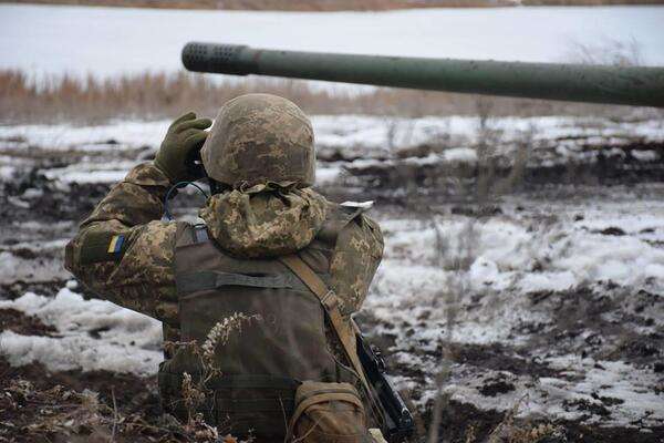 Бойовики із мінометів обстріляли українські позиції під Новомихайлівкою 