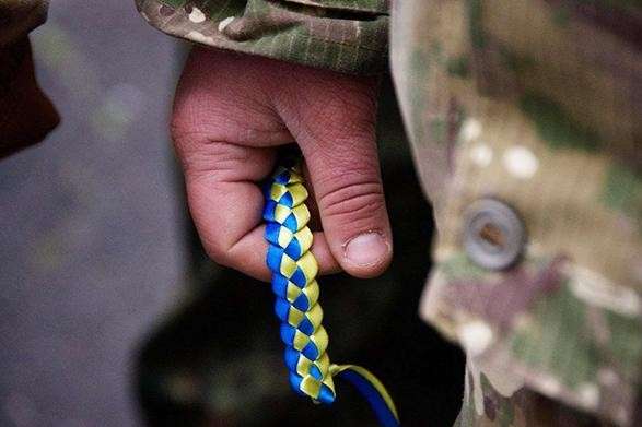 Дослідження: українці найбільше довіряють військовим та рятувальникам, а найменше –  чиновникам та судам