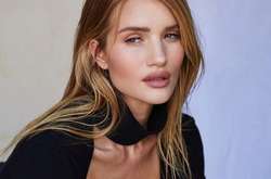 Роузи Хантингтон-Уайтли разделась в Instagram