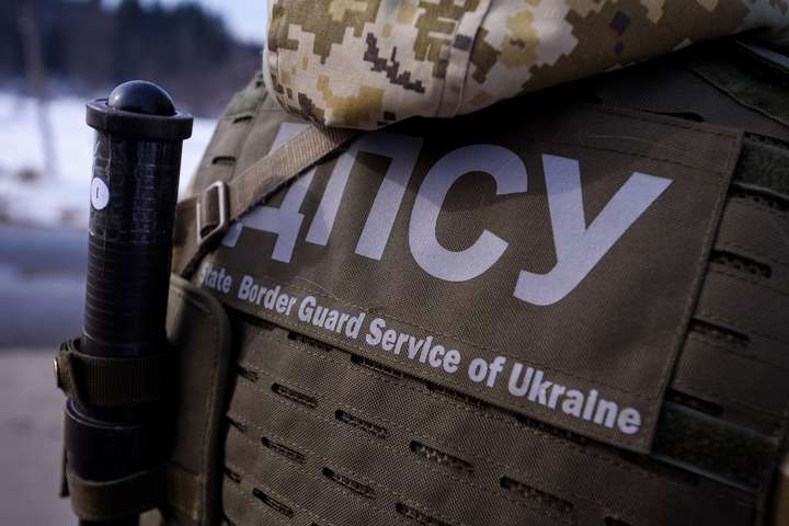 На Київщині прикордонники зі стріляниною затримали порушника (відео)