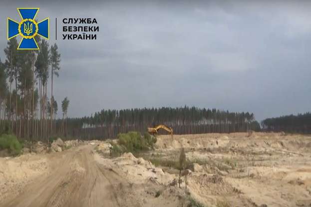 Незаконний видобуток піску на Житомирщині призвів до величезних збитків і для природи, і для держави (фото)