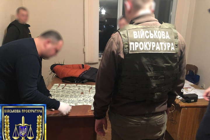 Директора заводу концерну «Укроборонпром» впіймали на хабарі