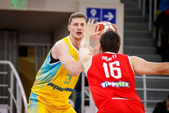 Євробаскет 2021: Збірна України програла угорцям у Запоріжжі