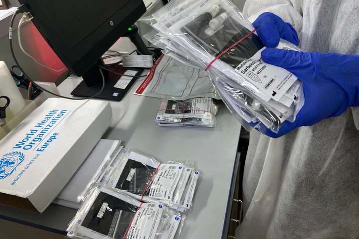 Украина получила 30 наборов реагентов для тестирования на коронавирус: насколько их хватит?