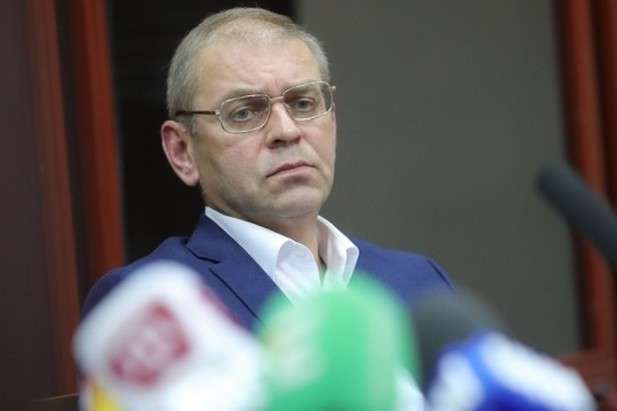 Пашинський заявив, що детективи НАБУ провели у нього обшуки