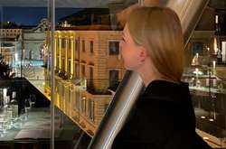 Пасажирка рейсу «Рим - Київ» зіронізвала, що  сподівається лише на кількість випитого просеко і свячену воду 