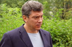 Про Немцова и жалкого престарелого царя на российском троне