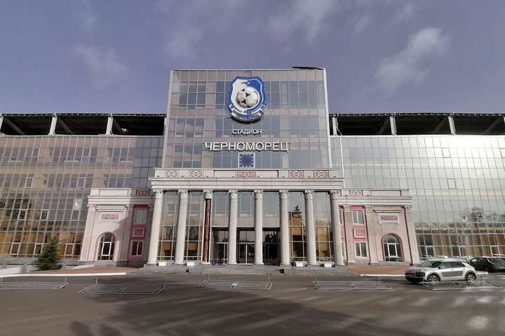 Буревій Yulia знищив колону на стадіоні «Чорноморець»