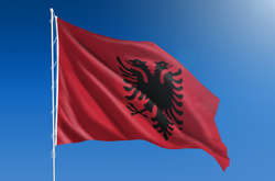 В Албании президент подал в суд на министра юстиции