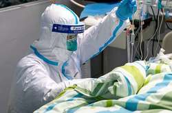 Приблизно 80% усіх випадків гострої респіраторної хвороби, спричиненої коронавірусом, зафіксовано у китайській провінції Хубей