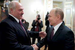 Лукашенко когда-то все же придется стать настоящим президентом Беларуси