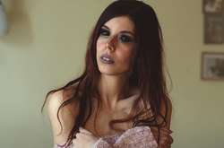 25-летняя полячка Александра Садовска пожаловалась на проблемы со здоровьем