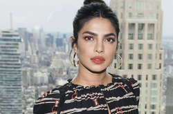 Приянка Чопра украсила обложку модного глянца (фото)