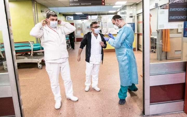 Коронавірус в Італії: кількість померлих досягла 21, понад 820 хворих