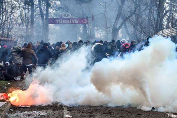 На турецько-грецькому кордоні побилися біженці та правоохоронці