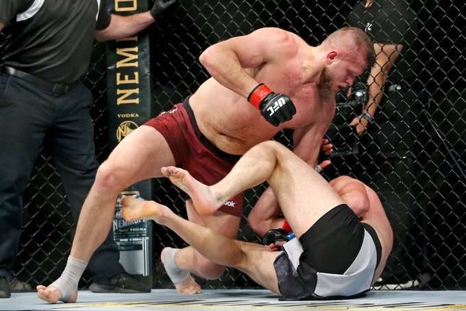 UFC: Товстий поляк побив кремезного українця