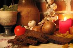 Під час Великого посту забороняється не лише вживання м’яса і будь-яких м’ясних продуктів, але й молока, яєць та риби