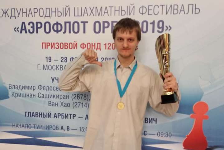 Гросмейстер з Одеси цинічно хизується, що зіграв за Росію в шаховому матчі проти України
