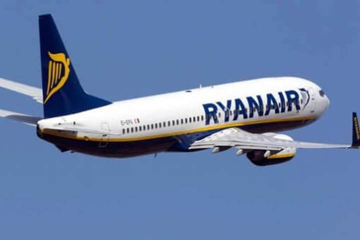 Ryanair скорочує кількість рейсів до Італії через коронавірус