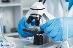 Биоматериал больного коронавирусом украинца отправили в Лондон