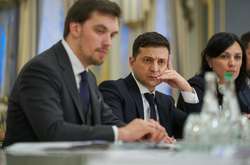 Володимир Зеленський прийде 4 березня до парламенту, де буде вирішуватися доля майбутнього уряду