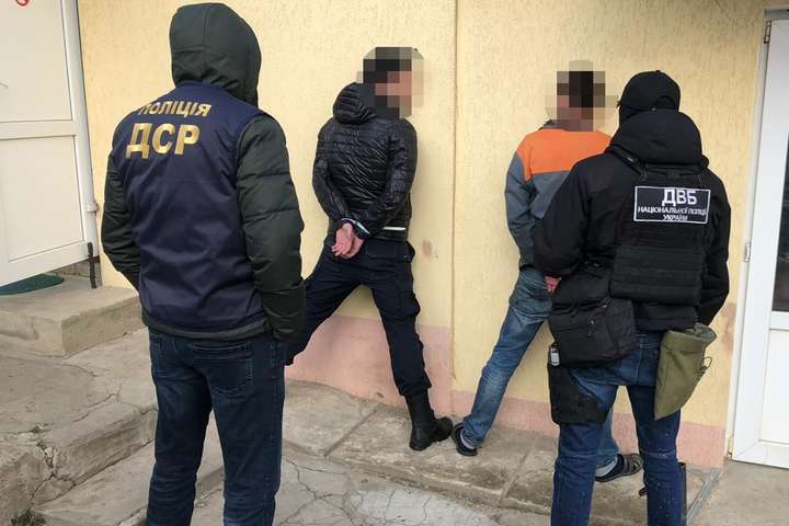 На Одещині затримано банду, яка викрадала пальне у державного підприємства