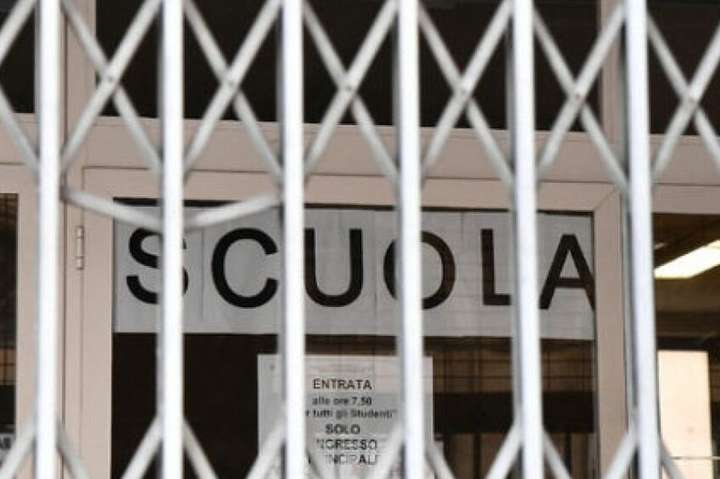 Школы и университеты в Италии закрыли из-за коронавируса