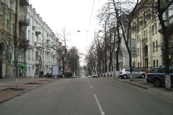 До літа буде перекрито рух однією з вулиць у центрі Києва