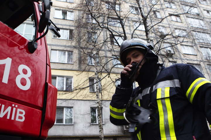 Щодня ризикують життям: Кличко показав, як працюють рятувальники (фото, відео)