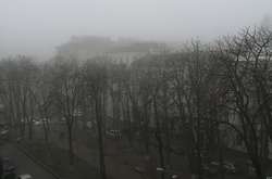 Густий туман опуститься на Київ