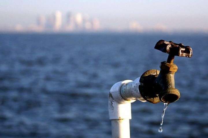Шмигаль вважає, що треба подавати воду в Крим, бо буде «гуманітарна катастрофа»