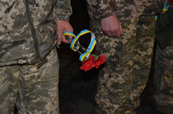 «Ті, хто дивляться з небес…». Військові вшанували жінок, які віддали своє життя за Україну