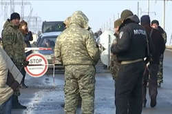 Україна заборонила в'їзд жителям ОРДЛО з симптомами коронавірусу