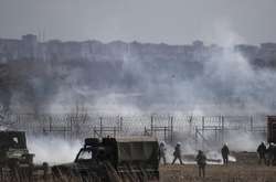 Хоча Греція досі не оприлюднила дані про кількість мігрантів, яким не дозволили перетнути кордон і заарештували, потік людей помітно скоротився