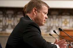 Командувач силами США в Європі генерал-лейтенант Крістофер Каволі