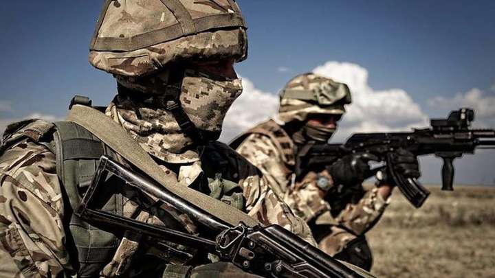 Доба на Донбасі: бойовики гатять із важких мінометів, є поранений
