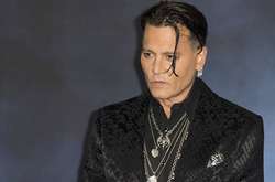  Как сообщают зарубежные СМИ, Джонни Деппу предложили роль злодея 
  