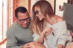  50-летняя Дженнифер Лопес  и 44-летний Алекс Родригес продемонстрировали изумительное чувство юмора 
  