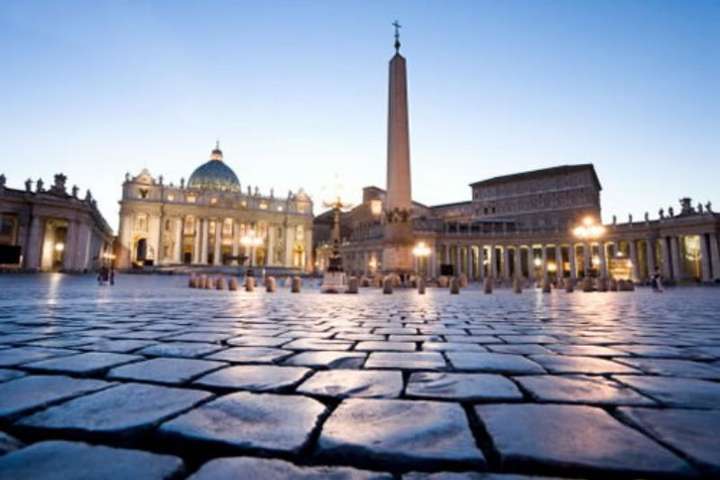 У Ватикані закрили для туристів Площу Святого Петра