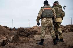 Стали відомі імена двох загиблих під час обстрілу позицій під Пісками