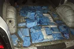 Украинец пытался нелегально вывезти в Польшу более 10 тыс. медицинских масок (фото)