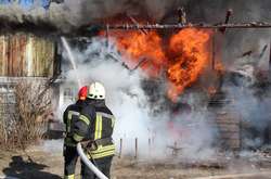 Займання виникло у 2-поверховій нежитловій будівлі