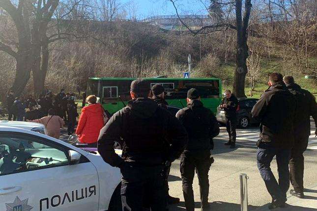 Поліція затримала 15 учасників сутички в Києві (фото)