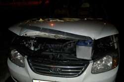 Вогнем пошкоджені моторний відсік, салон, покриття автівки та колеса