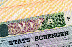 Чехія призупинить видачу шенгенських віз через коронавірус