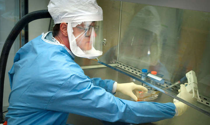 У Кременці на коронавірус перевіряють жінку з пневмонією 