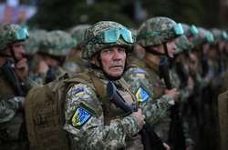 Сьогодні в Україні відзначають День добровольця