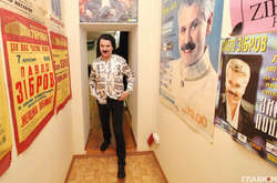  По словам Павла Зиброва, при Кучме был расцвет концертной деятельности, народ ходил, зарплата была, переполненные залы были 
  