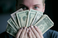 Курс долара стане ще вищим. Фінансисти дали прогноз на тиждень